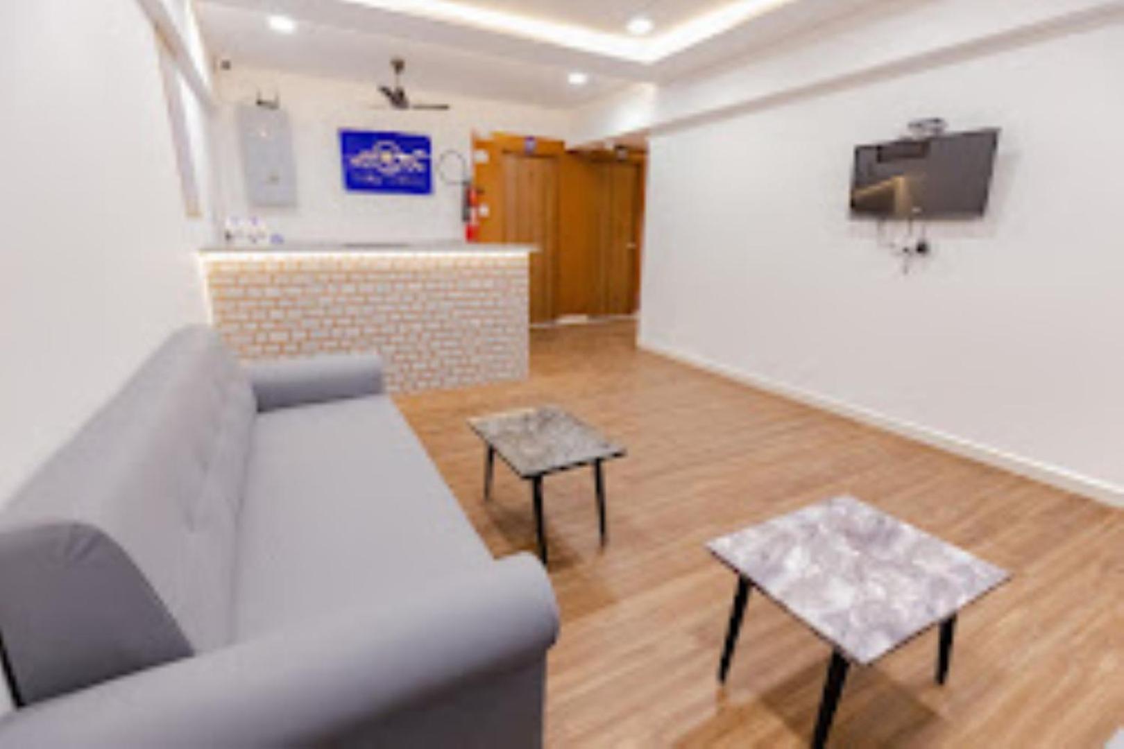 Lennox Hotel , سورات المظهر الخارجي الصورة