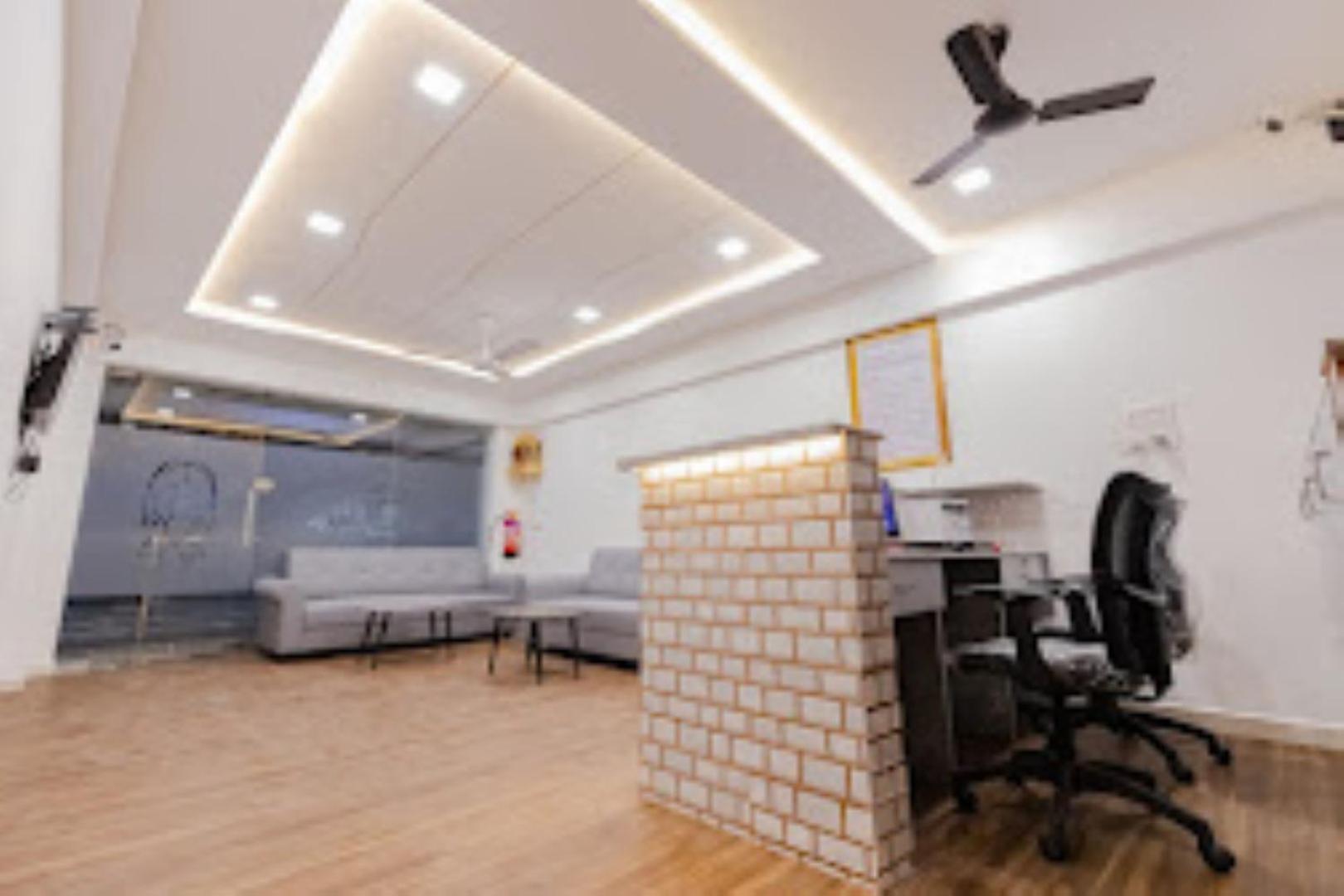 Lennox Hotel , سورات المظهر الخارجي الصورة